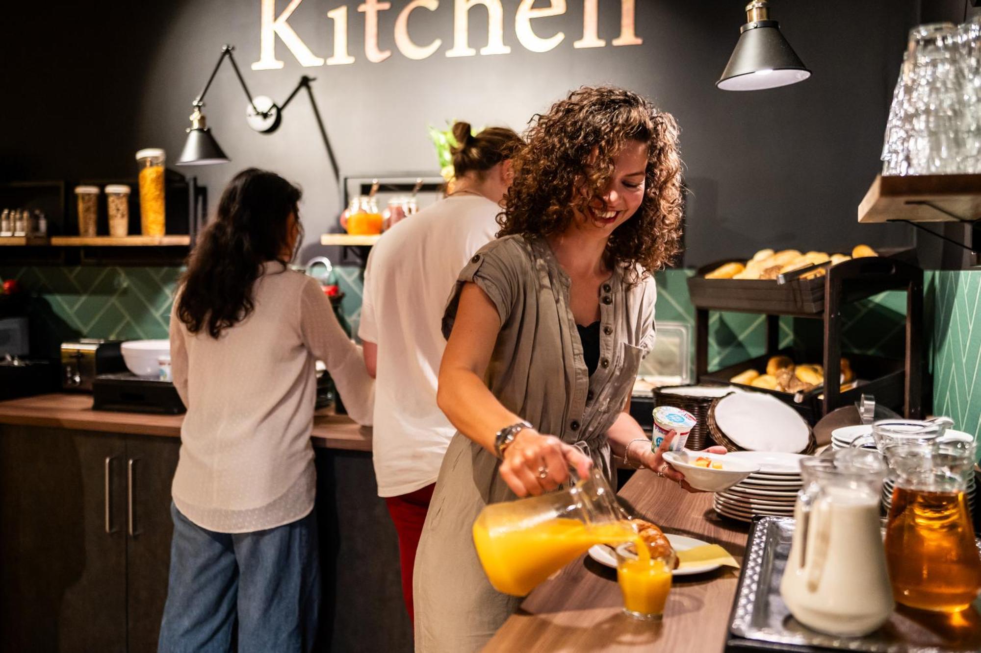 Bud Gett Hostels Groningue Extérieur photo